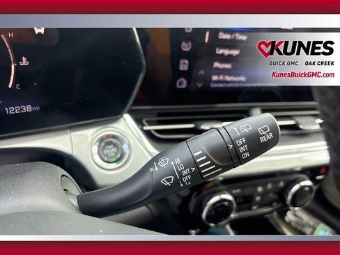 Used 2024 Chevrolet Trax LT w/ Driver Confidence Package image 13