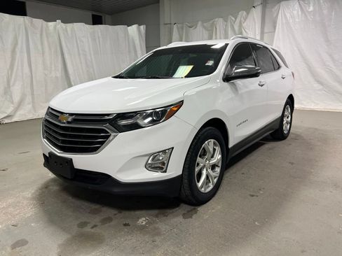 Used 2021 Chevrolet Equinox Premier AWD/4WD image 3