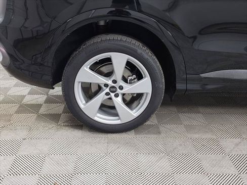 Certified 2025 Audi Q5 Premium Plus AWD/4WD image 9