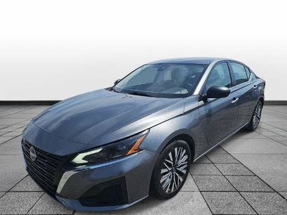 Used 2024 Nissan Altima 2.5 SV