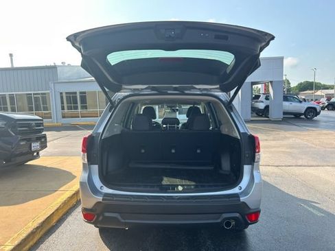 Used 2020 Subaru Forester Limited w/ Popular Package #3 AWD/4WD image 10