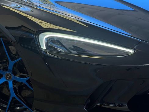 Used 2022 McLaren GT image 37