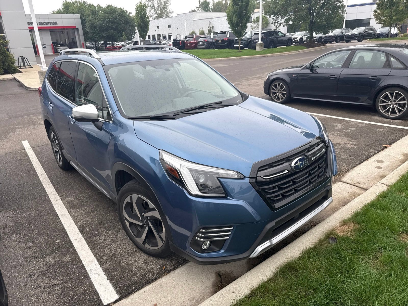 Used 2023 Subaru Forester Touring AWD/4WD image 3
