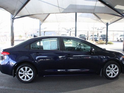 Certified 2021 Toyota Corolla LE image 17