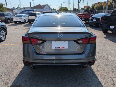Used 2022 Nissan Altima 2.5 SR image 7