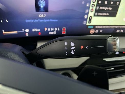 Certified 2025 Buick Enclave Avenir w/ Super Cruise Package image 16