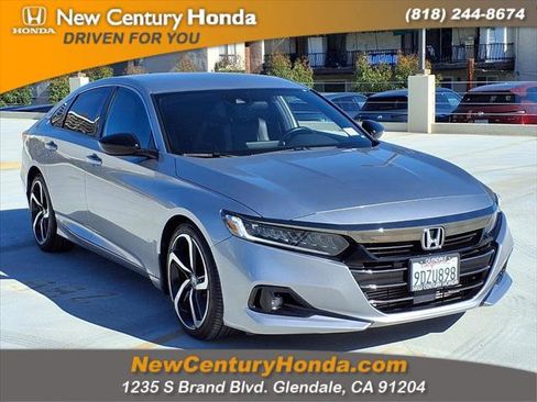 Used 2022 Honda Accord Sport image 3