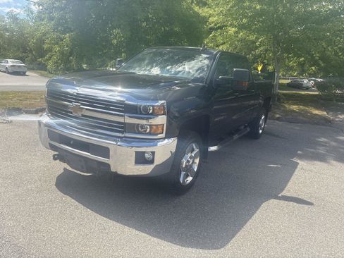 Used 2017 Chevrolet Silverado 2500 LT w/ All Star Edition AWD/4WD image 3