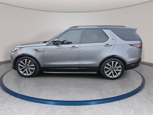 New 2025 Land Rover Discovery Dynamic SE image 8
