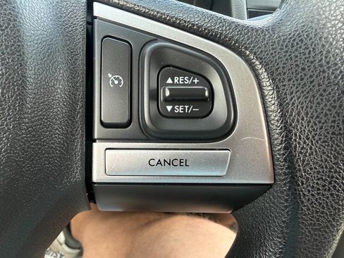 Used 2018 Subaru Forester 2.5i Premium w/ All-Weather Package image 18