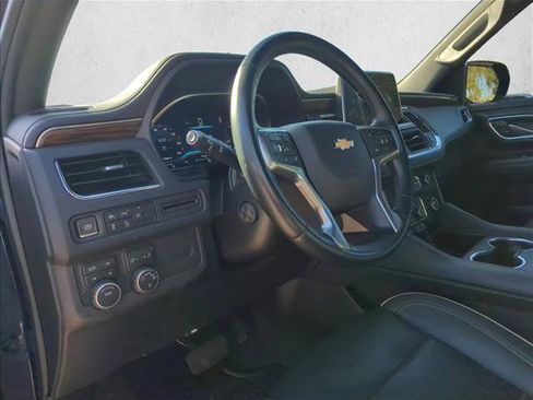 Used 2023 Chevrolet Tahoe Premier AWD/4WD image 14