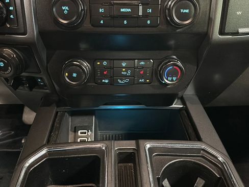Used 2019 Ford F150 XLT w/ Equipment Group 302A Luxury image 23