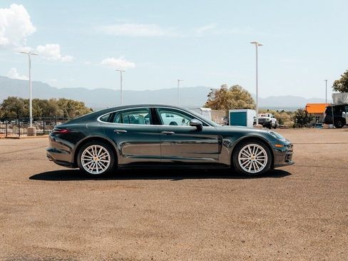Used 2017 Porsche Panamera 4S AWD/4WD image 8