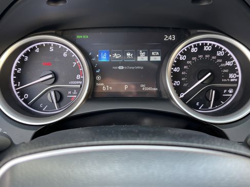 Used 2024 Toyota Camry XLE w/ Navigation Package image 29