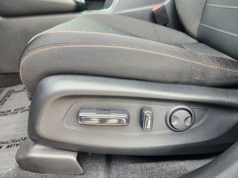 Certified 2025 Honda CR-V Sport image 24