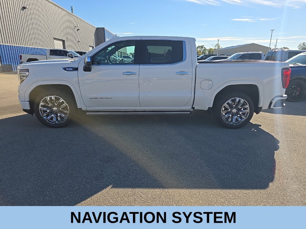 Used 2024 GMC Sierra 1500 Denali w/ Denali Reserve Package AWD/4WD image 3