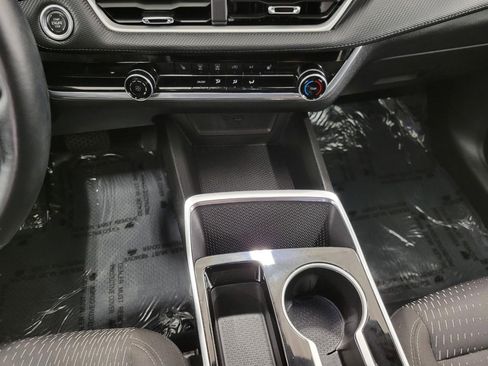 Used 2025 Chevrolet Equinox LT image 17