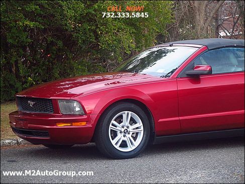 Used 2006 Ford Mustang Premium image 18