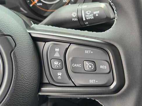 New 2026 Jeep Gladiator Sport AWD/4WD image 11