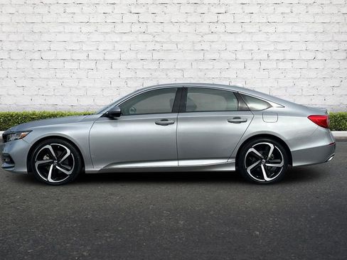 Used 2018 Honda Accord Sport image 7