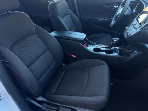 Used 2023 Chevrolet Malibu LT image 18