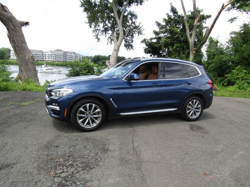 Used 2019 BMW X3 xDrive30i AWD/4WD image 2
