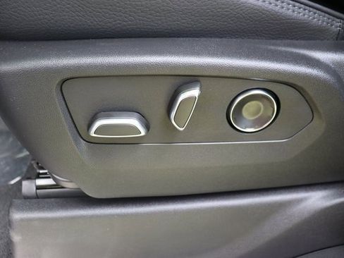 New 2025 GMC Sierra 3500 Denali w/ Denali Reserve Package image 19