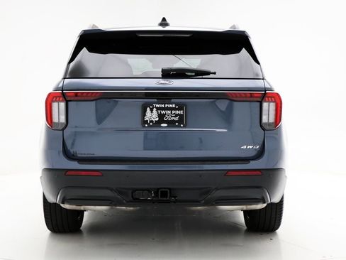 Used 2025 Ford Explorer ST-Line w/ Premium Package image 7