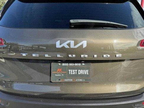 Used 2022 Kia Telluride SX FWD image 18