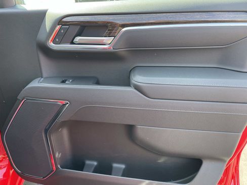 New 2026 GMC Sierra 1500 Elevation image 27