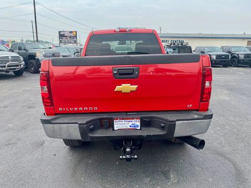 Used 2014 Chevrolet Silverado 2500 LT w/ Custom Sport Truck Package AWD/4WD image 4
