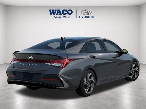 Used 2025 Hyundai Elantra Sport FWD image 6