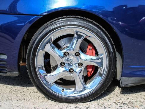 Used 2002 Porsche 911 Carrera 4S AWD/4WD image 29