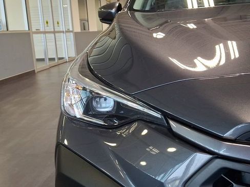 Certified 2024 Subaru Crosstrek 2.0i Premium image 9