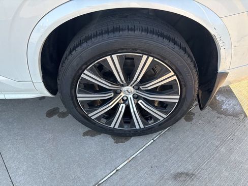 Certified 2023 Volvo XC90 B5 Core w/ Protection Package Premier AWD/4WD image 14