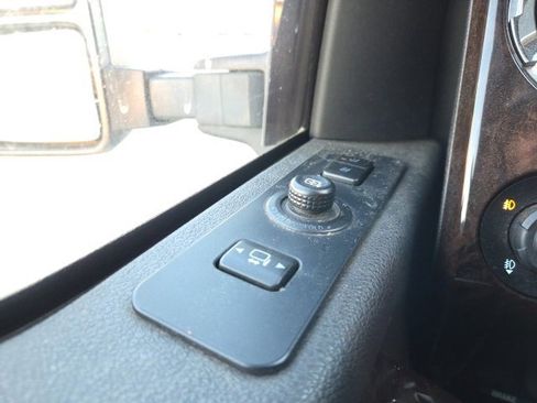 Used 2013 Ford F250 Platinum w/ FX4 Off Road Pkg image 22