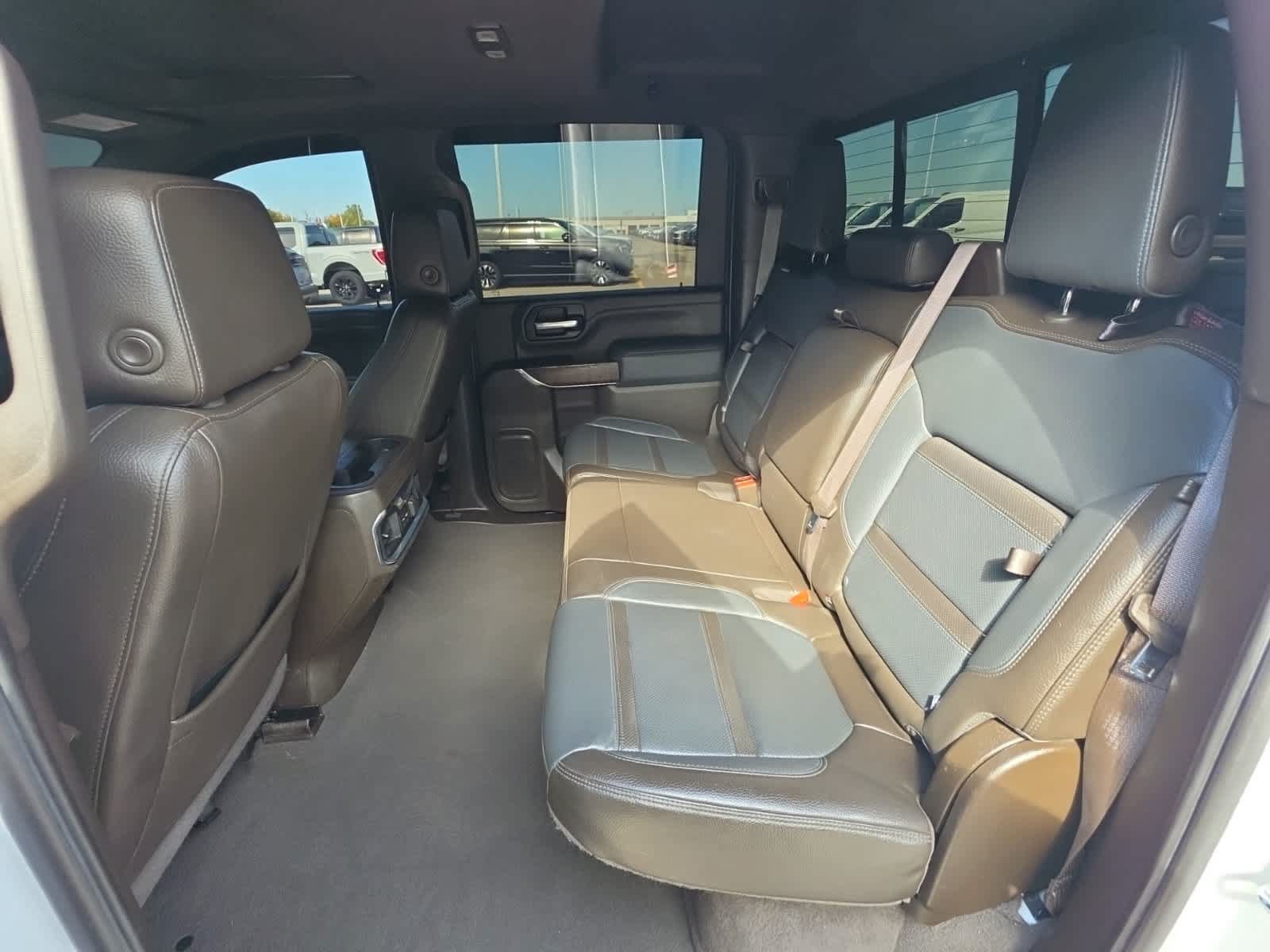 Used 2022 GMC Sierra 2500 Denali w/ Denali Ultimate Package AWD/4WD image 34