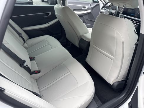 New 2026 Hyundai Sonata SE FWD image 14