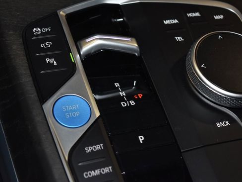 Certified 2024 BMW i4 xDrive40i w/ Premium Package image 16