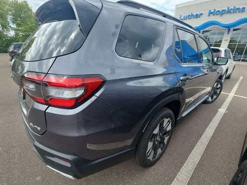 Used 2026 Honda Pilot Elite image 4