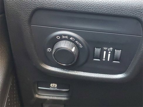 New 2025 Jeep Grand Cherokee L Altitude image 21