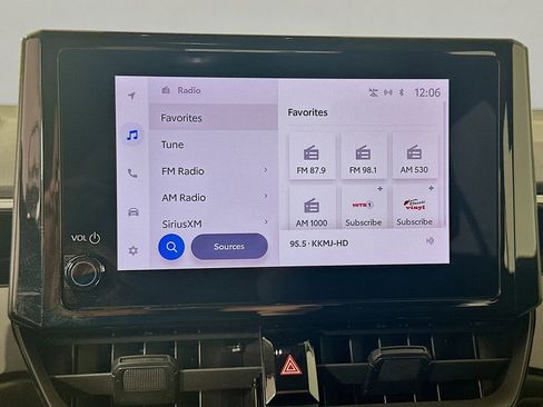 Used 2023 Toyota Corolla LE image 15