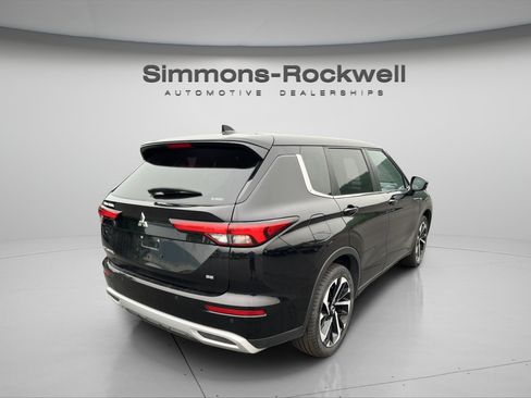 Used 2024 Mitsubishi Outlander SE AWD/4WD image 5