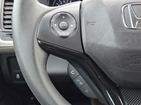 Used 2019 Honda HR-V LX image 22