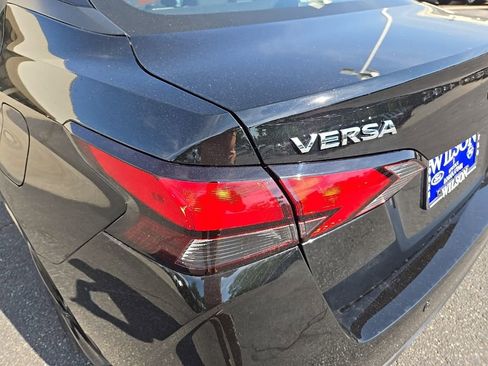 New 2025 Nissan Versa SV w/ Trunk Package image 32