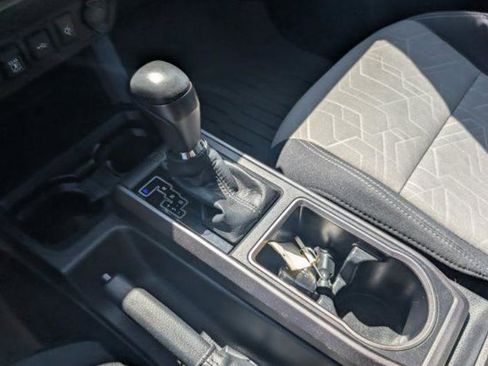 Used 2023 Toyota Tacoma TRD Off-Road w/ Technology Package image 4