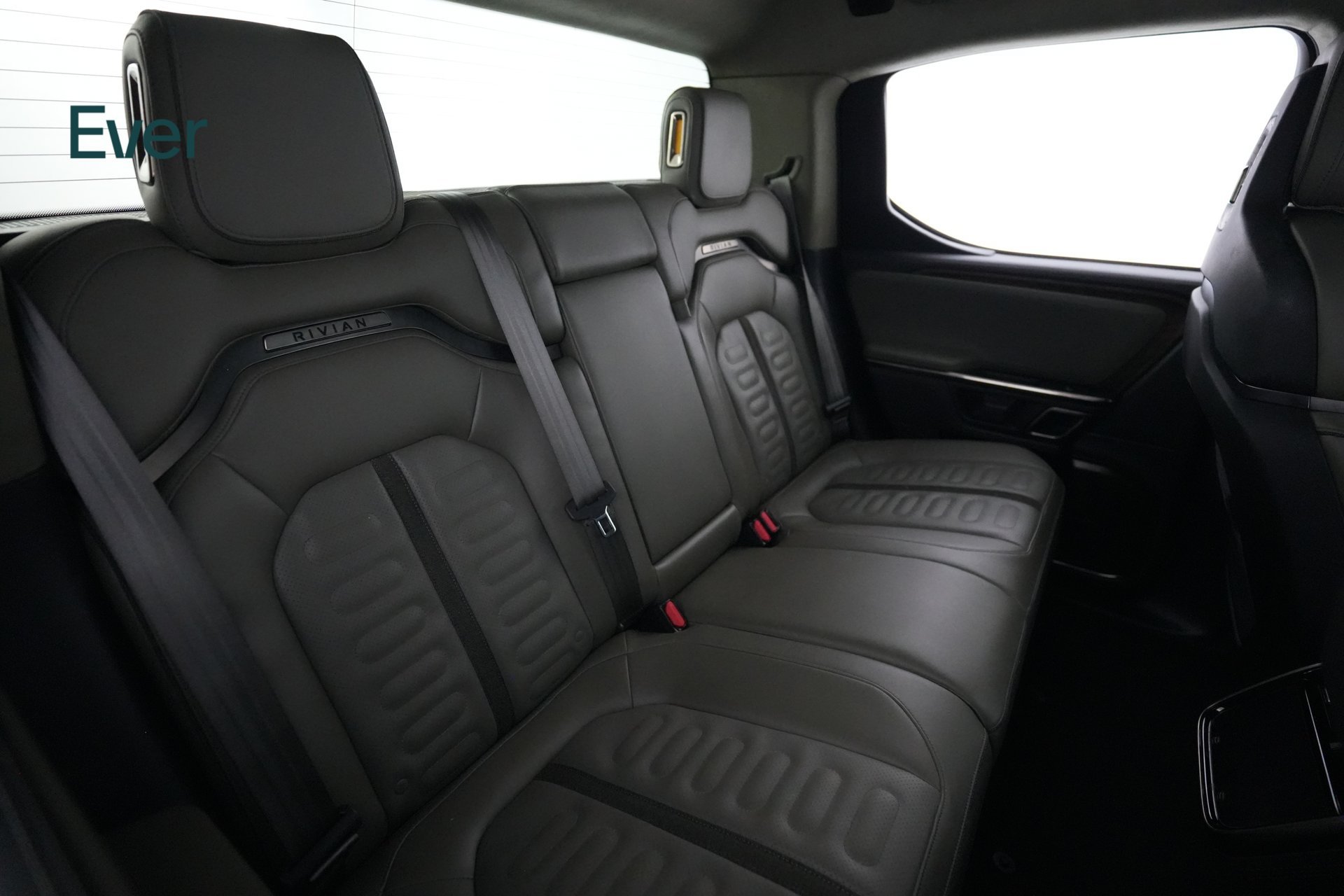 Used 2022 Rivian R1T Adventure AWD/4WD image 5