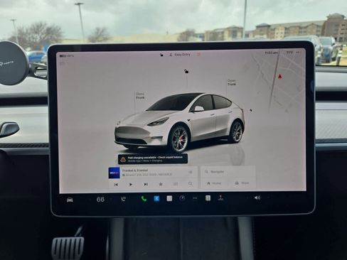Used 2022 Tesla Model Y Performance image 25