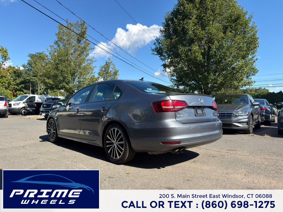 Used 2016 Volkswagen Jetta Sport FWD image 5