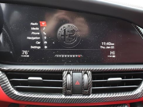 Used 2018 Alfa Romeo Giulia Ti image 14